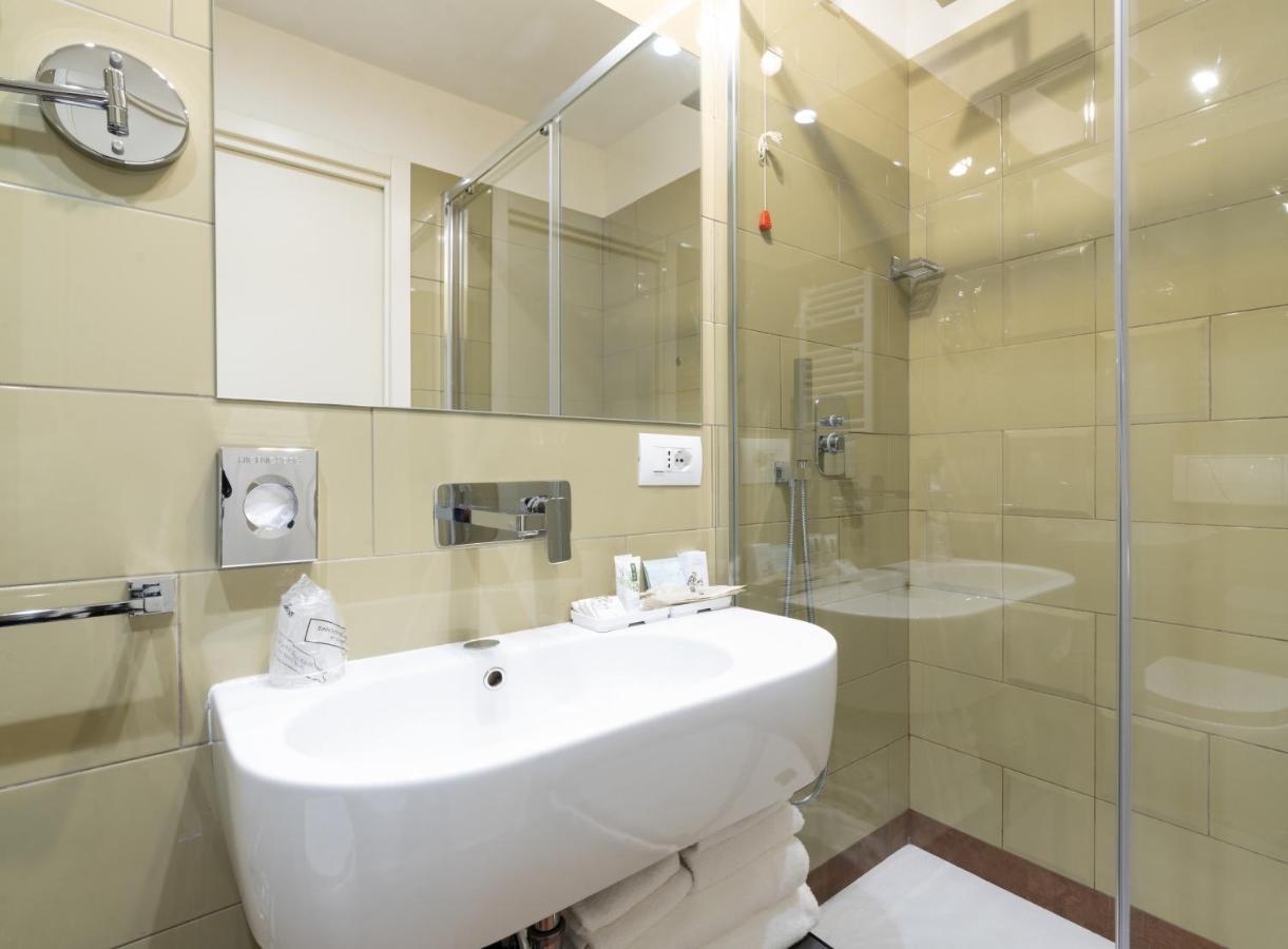 Castello Guest House Milano Exterior photo